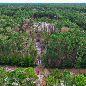 Aerial overview of property's location with a fore