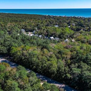 Aerial view of property's location featuring a hea