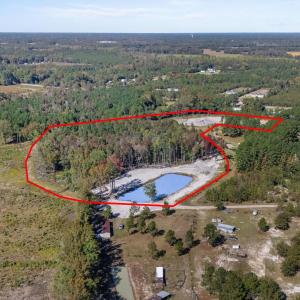 View of property location featuring a nearby body