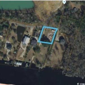 Map / location featuring property parcel outlined