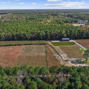 Aerial overview of property's location featuring l