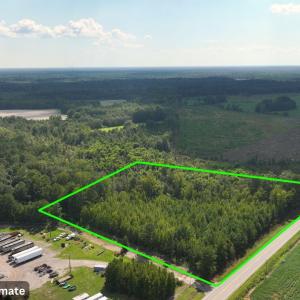 Aerial view of property's location featuring a hea