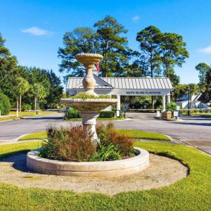 View of home's community