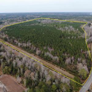 Aerial overview of property's location featuring p