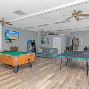 Rec room featuring a ceiling fan and pool table