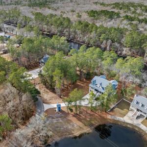 Aerial view of property's location featuring a lar