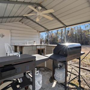 Outdoor Kitchen