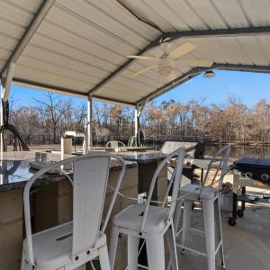 Outdoor Kitchen