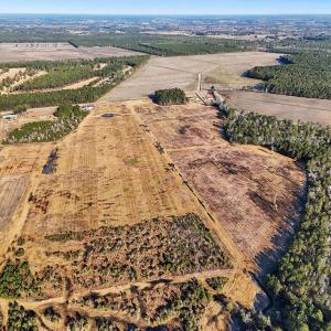 Aerial view of property and surrounding area featu