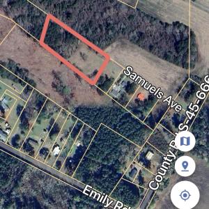 Map / location featuring property parcel outlined