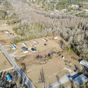 Aerial view of property's location featuring a hea