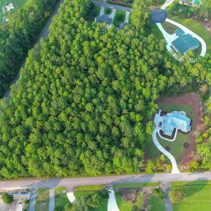 Aerial view of property and surrounding area