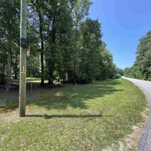 Photo #3 of 323 Stoudenmire St, Cameron, SC 2.1 acres