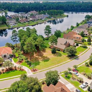 Photo #9 of 725 Oxbow Dr., Myrtle Beach, SC 0.8 acres