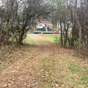 Entrance/leaving the property to Stratford Rd.