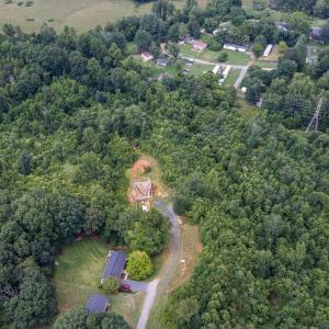 Photo #14 of 137 Cherry Lane, Madison Heights, VA 1.0 acres