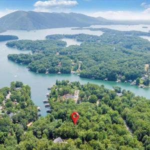 Photo #4 of Lakefield Drive, Huddleston, VA 1.3 acres