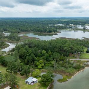 Photo #17 of 9323 Rowes Point Road, Hayes, VA 3.0 acres