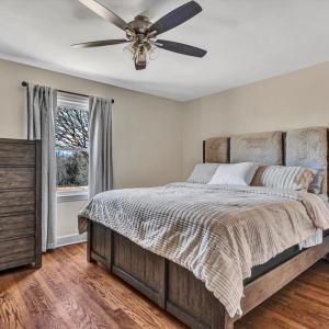 Photo #24 of 4015 White House Road, Moneta, VA 69.7 acres