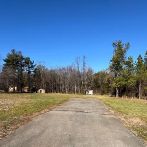 Photo #8 of 7105 Richmond Highway, Appomattox, VA 3.5 acres