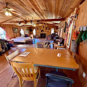 Photo #12 of 14528 Lee Jackson Hwy, Big Island, VA 70.1 acres