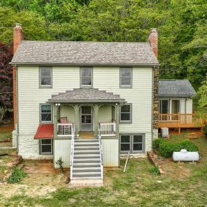 Photo #1 of 952 Naked Mountain Lane, Shipman, VA 87.6 acres