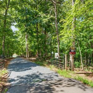Photo #24 of 1091 Silver Place, Moneta, VA 1.3 acres