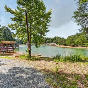Photo #25 of 1091 Silver Place, Moneta, VA 1.3 acres