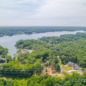 Photo #4 of 345 Squirrel, Clover, SC