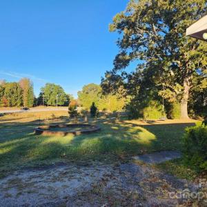 Photo #8 of 2632 Charlotte, Lancaster, SC