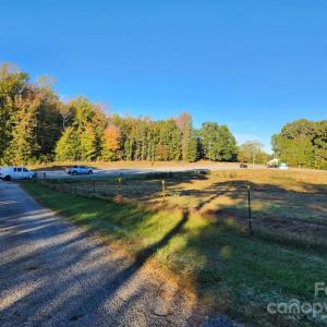 Photo #5 of 2632 Charlotte, Lancaster, SC