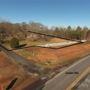 Photo #6 of 1020 Suzannes, Salisbury, NC