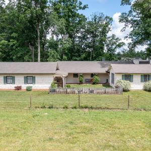 Photo #4 of 400 Everidge, Winston Salem, NC