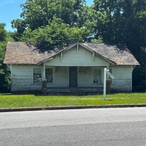 Photo #9 of 612&614 East, Chesterfield, SC