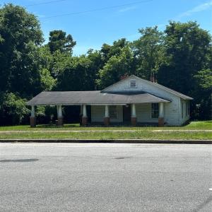 Photo #12 of 612&614 East, Chesterfield, SC