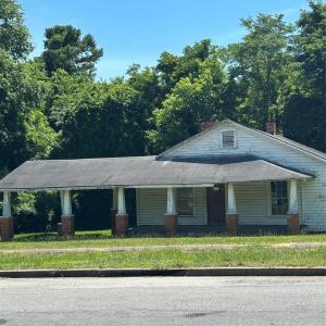 Photo #11 of 612&614 East, Chesterfield, SC