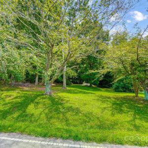 Photo #3 of 5174 Davidson, Davidson, NC