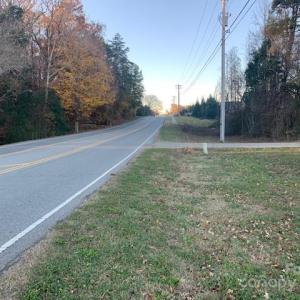 Photo #8 of 8811 Hickory Ridge, Harrisburg, NC