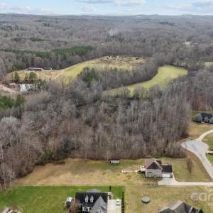 Photo #11 of 609 Copperfield, Lexington, NC