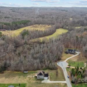 Photo #5 of 609 Copperfield, Lexington, NC