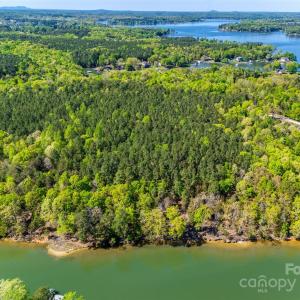 Photo #12 of 4095 Kingfisher, York, SC