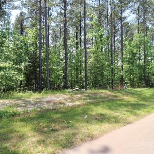 Photo #16 of 6395 Chimney Bluff, Lancaster, SC