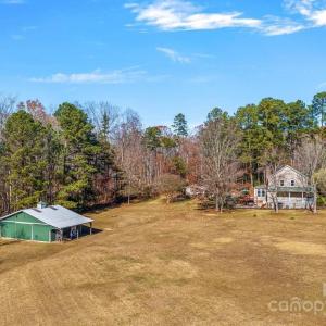 Photo #2 of 3424 Red Fox, Matthews, NC