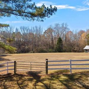 Photo #3 of 3424 Red Fox, Matthews, NC