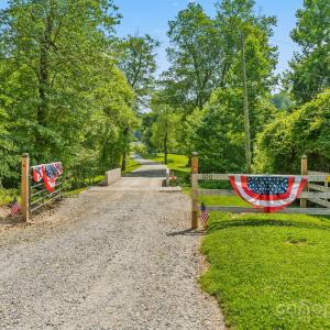 Photo #2 of 100 Wilchester, Kernersville, NC