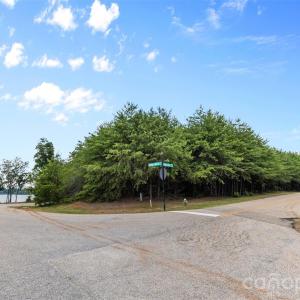 Photo #4 of 19720 Harbor Watch, Lancaster, SC