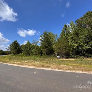 Photo #2 of 3070 Meadowcrest, Clover, SC