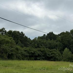 Photo #2 of 1001 Miller, Lancaster, SC