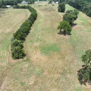 Photo #9 of 5027 Mobley Store, McConnells, SC