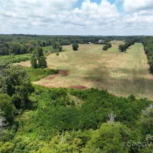 Photo #4 of 5027 Mobley Store, McConnells, SC